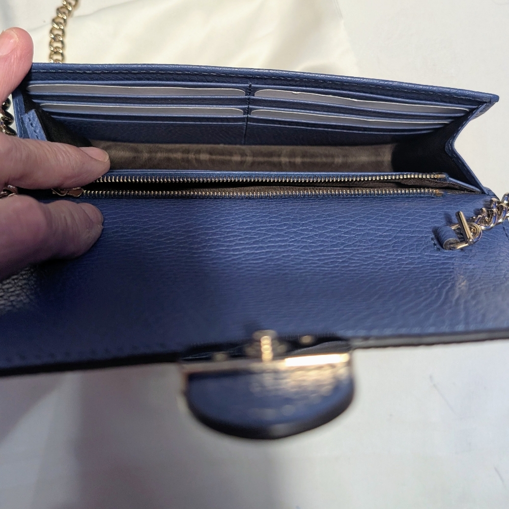 Gucci Interlocking G's Chain Wallet/ Crossbody Calfskin Blue Leather 🔥- NEW! - Picture 13 of 13